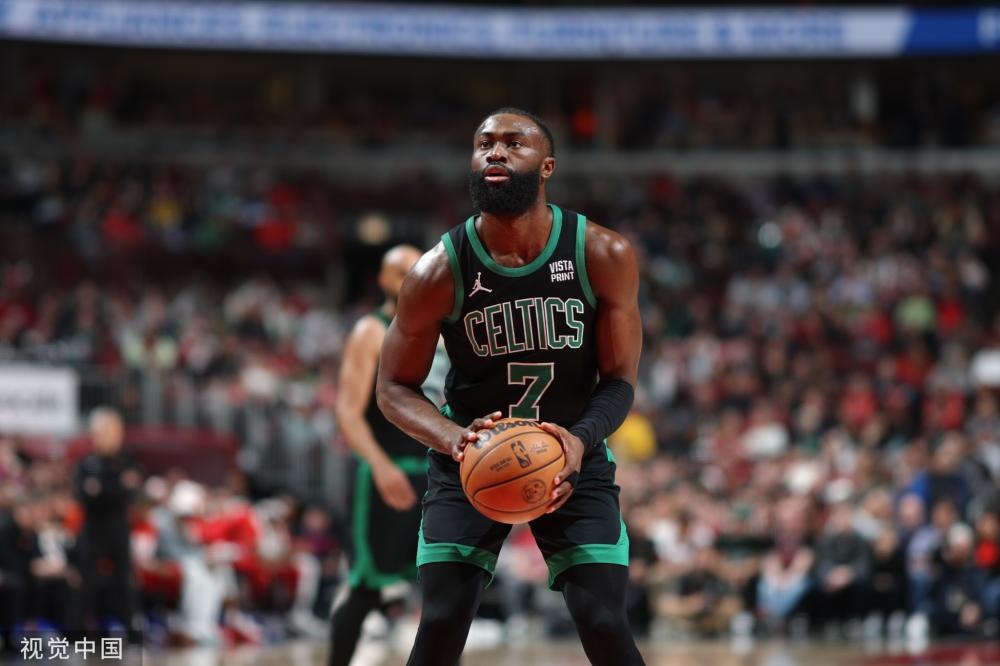 也让她在赛 也让她在赛